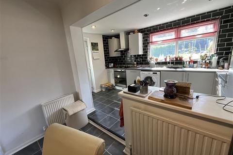 54 Lound Road, Sheffield, S9 4BL