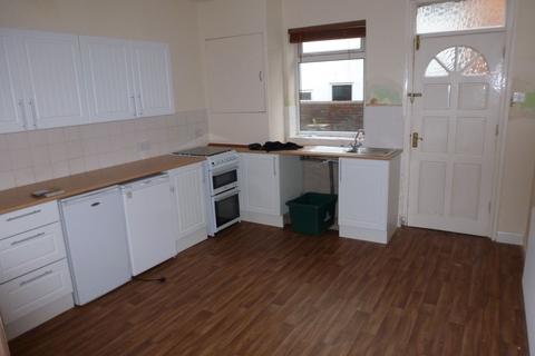 2 bedroom terraced house to rent, Lancaster Street, Barnsley