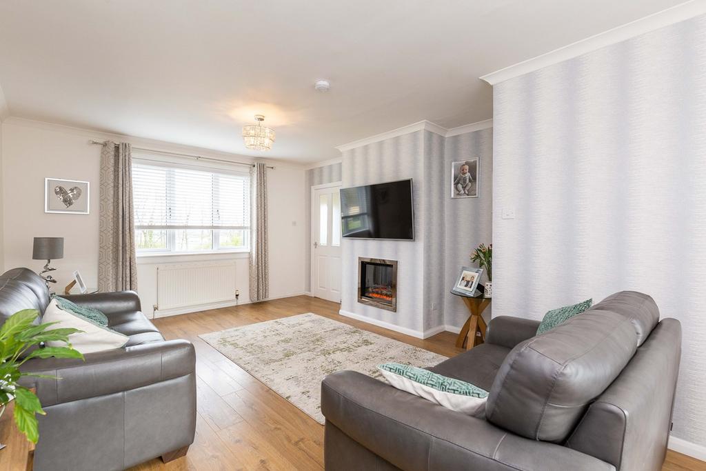 Blackcot Avenue, Mayfield, Dalkeith... 3 bed terraced house £170,000