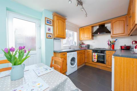 7 Cropmark Way, Basingstoke, RG22 4TA
