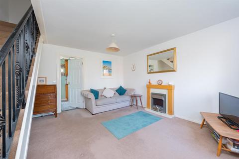7 Cropmark Way, Basingstoke, RG22 4TA