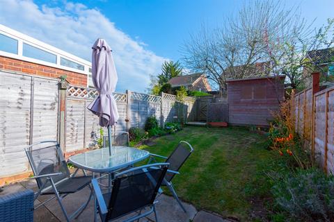7 Cropmark Way, Basingstoke, RG22 4TA