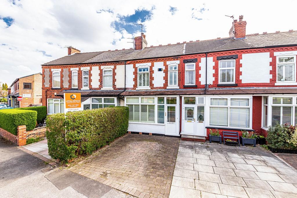 Woodsend Road, Flixton, Manchester, M41 3 bed terraced house £265,000