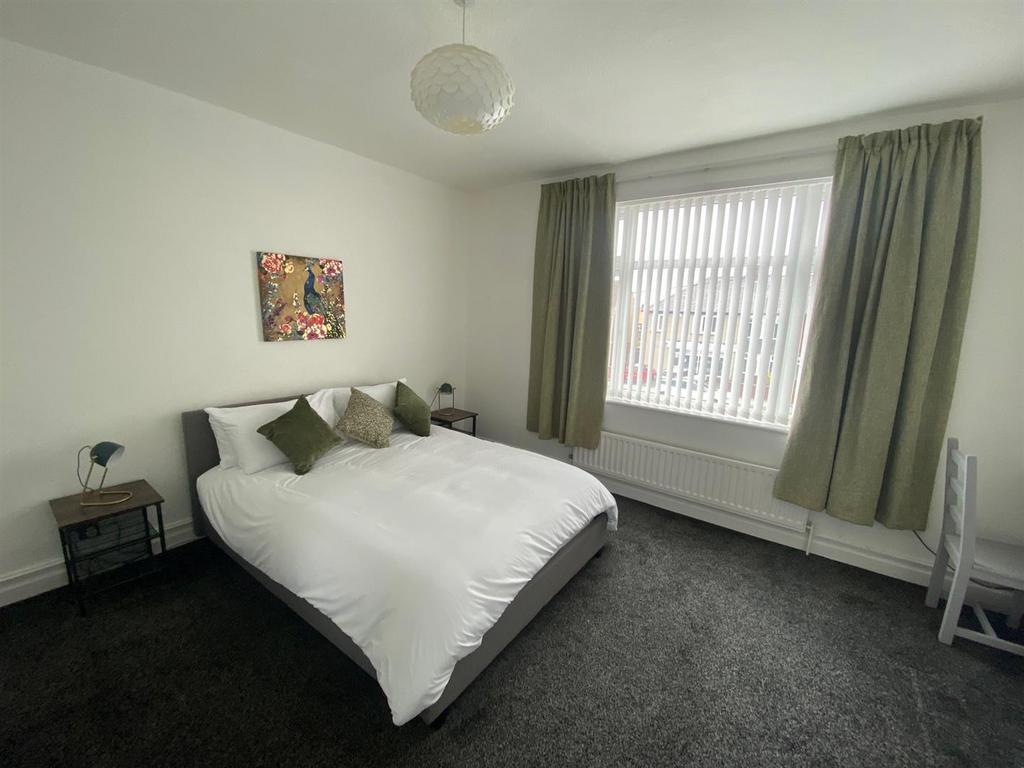 Sandpiper, 1Queens Road, Seaton Sluice 2 bed apartment £2,275 pcm (£