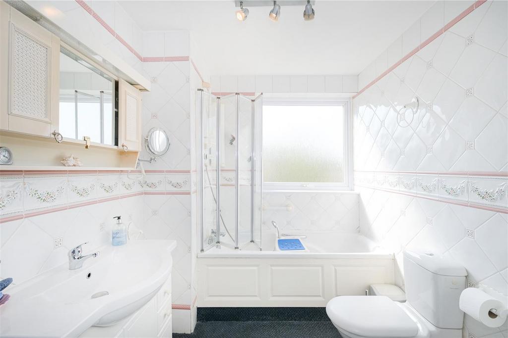 10 Orwell Lodge-1.JPG