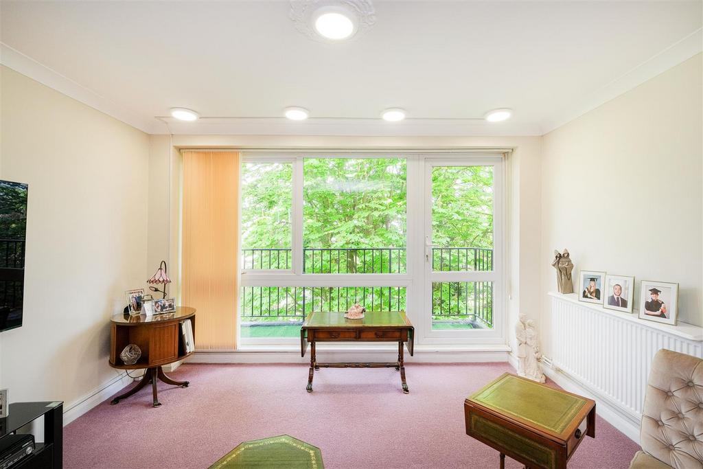 10 Orwell Lodge-10.JPG