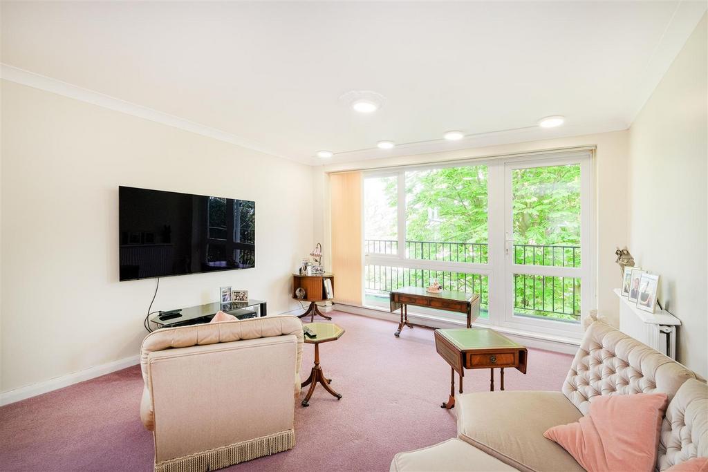 10 Orwell Lodge-9.JPG