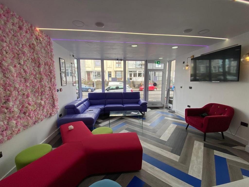 Thumbnail IMG 3737.jpg