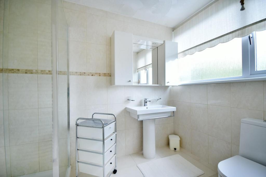 En suite shower room