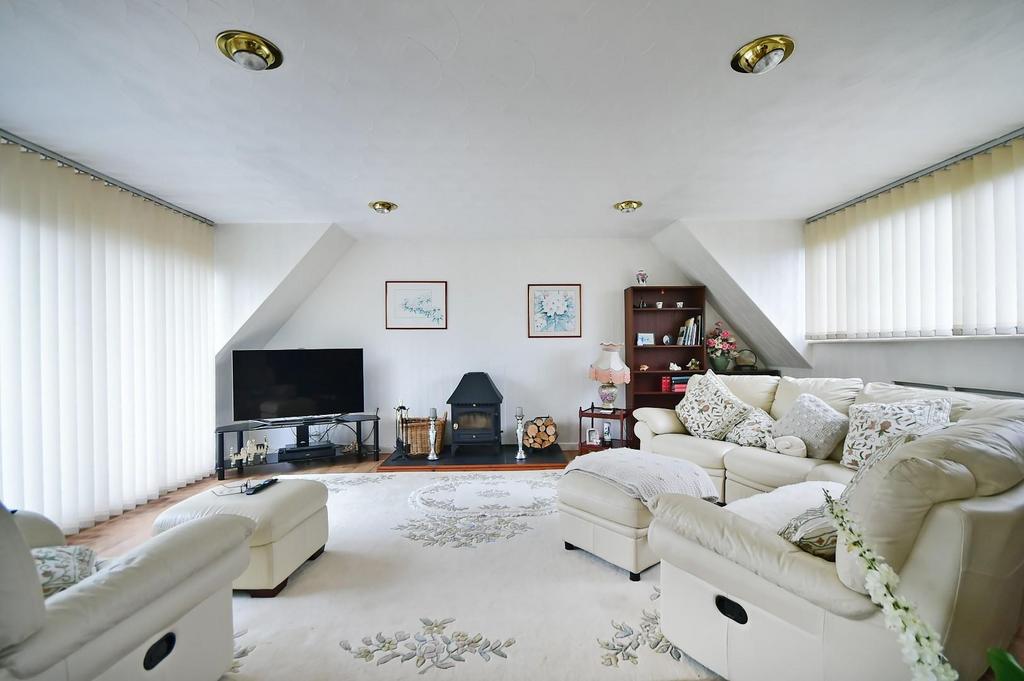 Formal sitting room