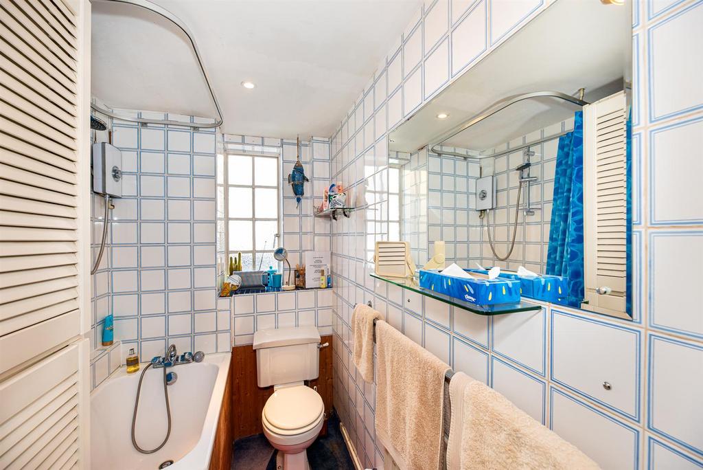  D7 C8705'.jpg