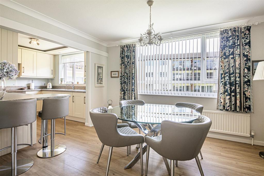 24 The Glen, Endcliffe Vale Road, Endcliffe, S10 3FN 2 bed apartment