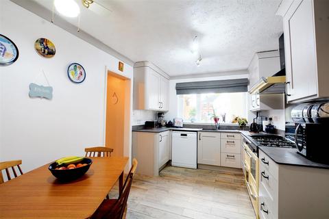 4 Cedar Close, Sandiacre, Nottingham, NG10 5DZ