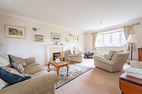 4 bedroom detached bungalow for sale, Grand Avenue, Seaford