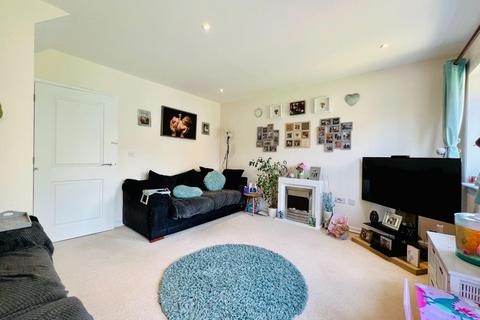 30 Campion Close, Ashford, TN25 4FD