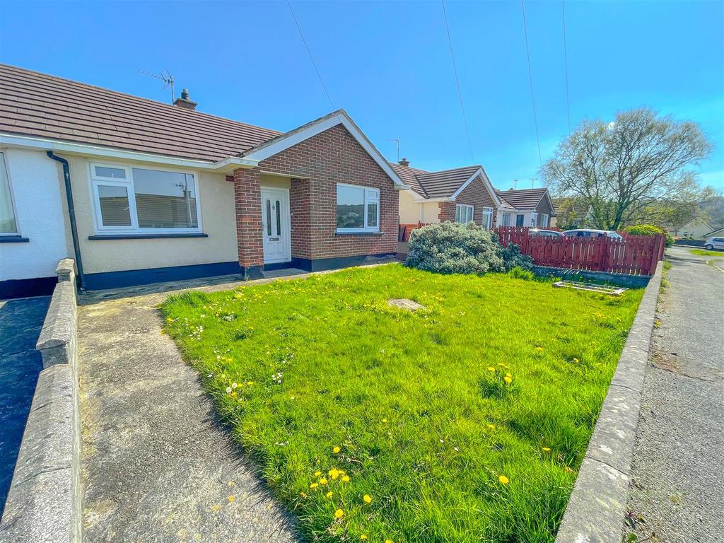 Bryn Glas Aberporth Cardigan 2 Bed Semi Detached Bungalow For Sale