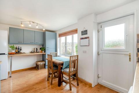 22 Burnby Close, Harrogate, HG3 2UP