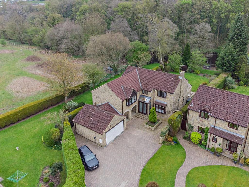 Abbey Road, Knaresborough, HG5 8HX 4 bed detached house for sale £