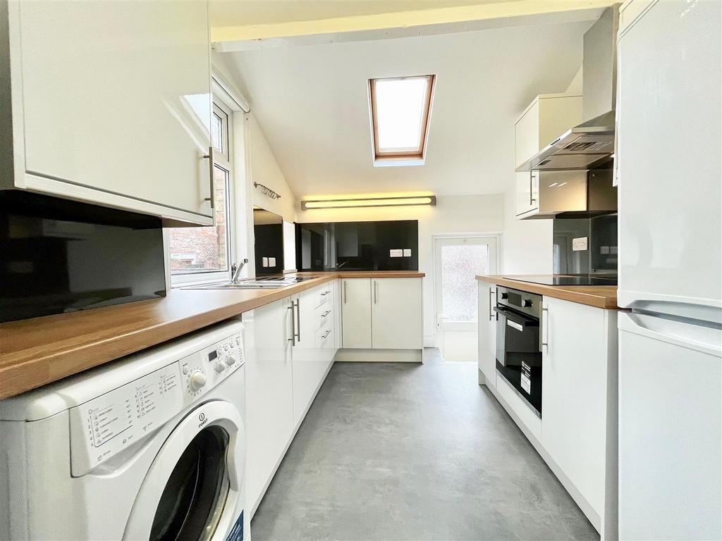 Baden Powell Street, Deckham, Gateshead 2 bed apartment £650 pcm (£