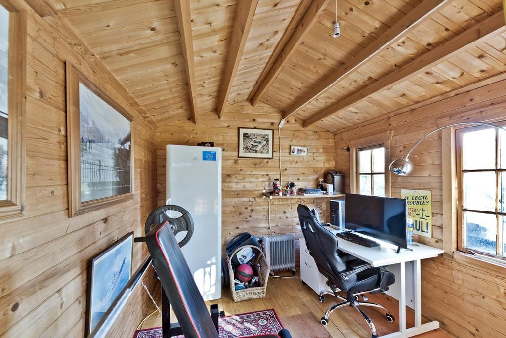 90 Meadowwalk 0133.jpg