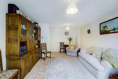 5 Middlefields, Croydon, CR0 9LF