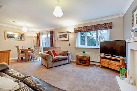 1 Caithness Close, York, YO30 5WE