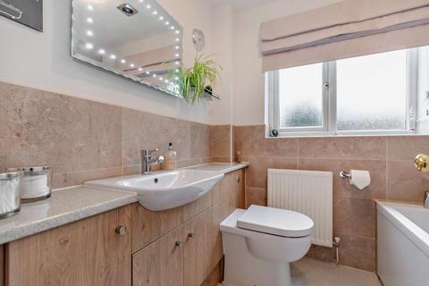 1 Caithness Close, York, YO30 5WE