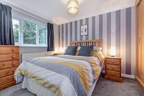 1 Caithness Close, York, YO30 5WE