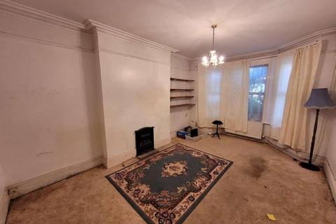 108 Linden Crescent, Folkestone, CT19 5SD