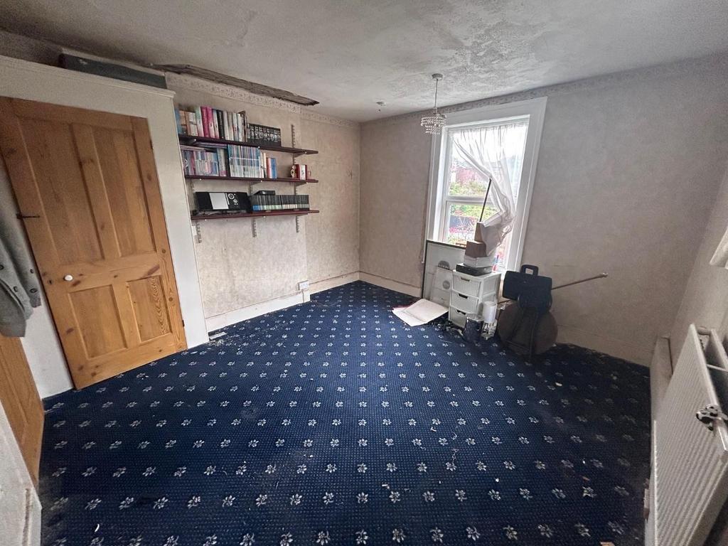 Bedroom 3.jpg
