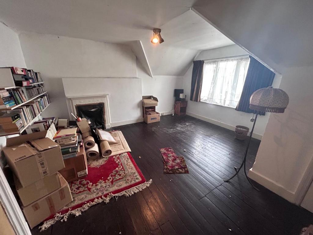 Bedroom 2.jpg
