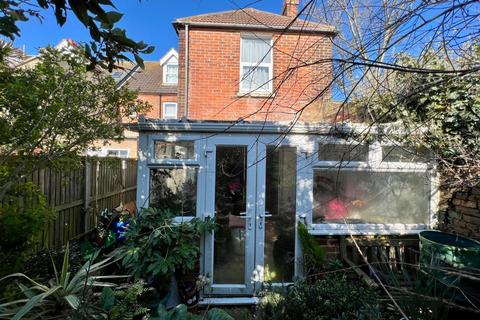 108 Linden Crescent, Folkestone, CT19 5SD