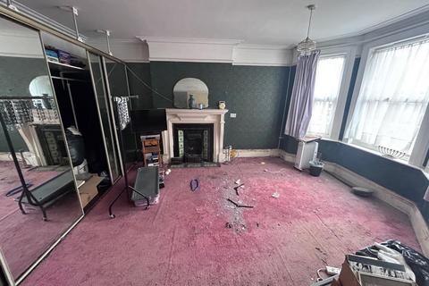 108 Linden Crescent, Folkestone, CT19 5SD