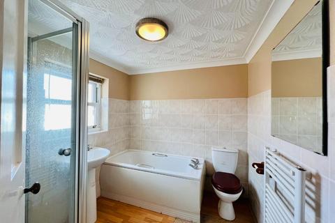 Upper Maisonette, 9 Castle Road, Sandgate, Folkestone, CT20 3AG