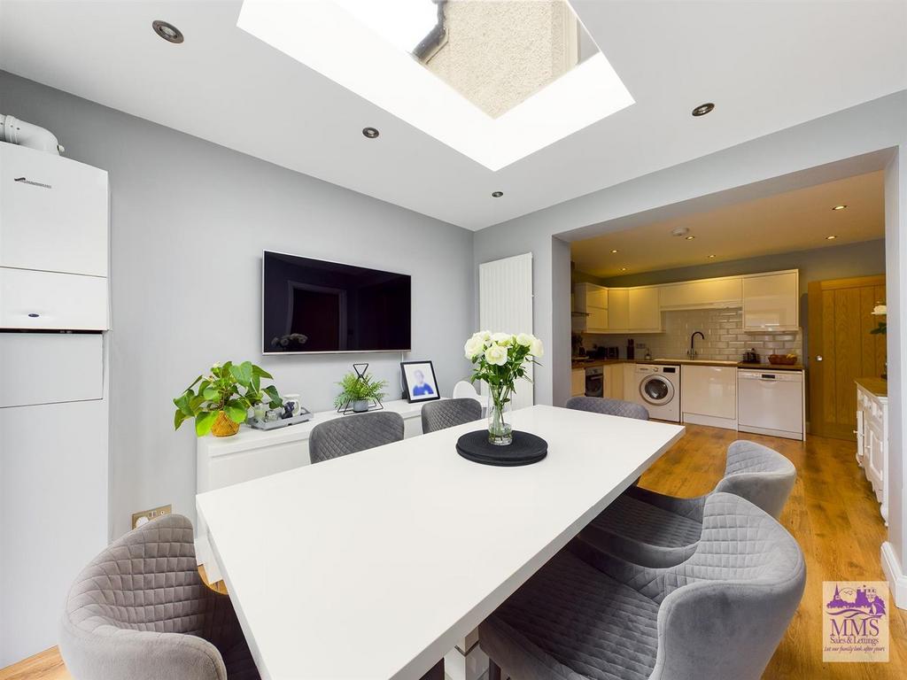 St. Marys Road, Gillingham 4 bed terraced house for sale £350,000