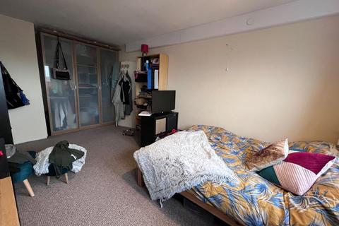 Flat 35, Galton Tower Civic Close, Birmingham, B1 2NW