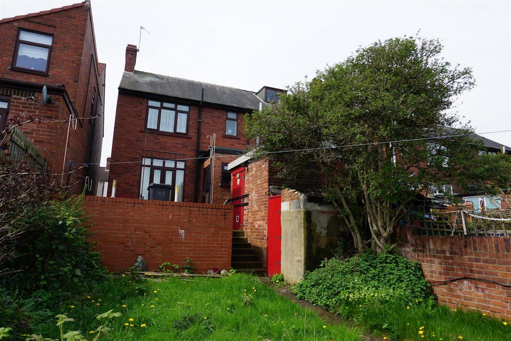 Bentley Road, Bentley, Doncaster 3 bed semidetached house £130,000