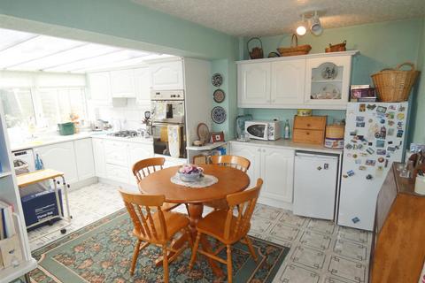 19 Booth Avenue, Sandbach, CW11 4JN