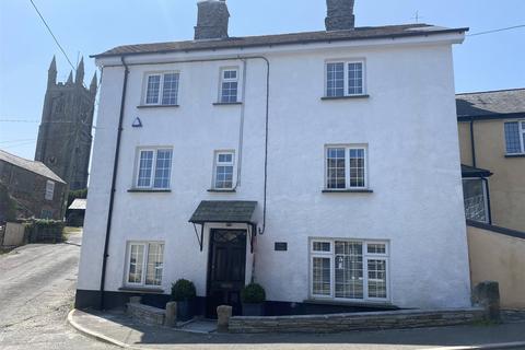 4 bedroom semi-detached house for sale, Fore Street, Lifton, Devon, PL16