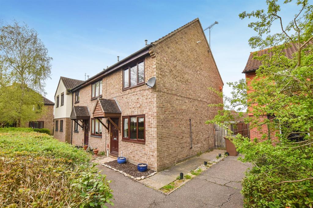 Hallowell Down, South Woodham Ferrers, Chelmsford 2 bed end of terrace house for sale £300,000