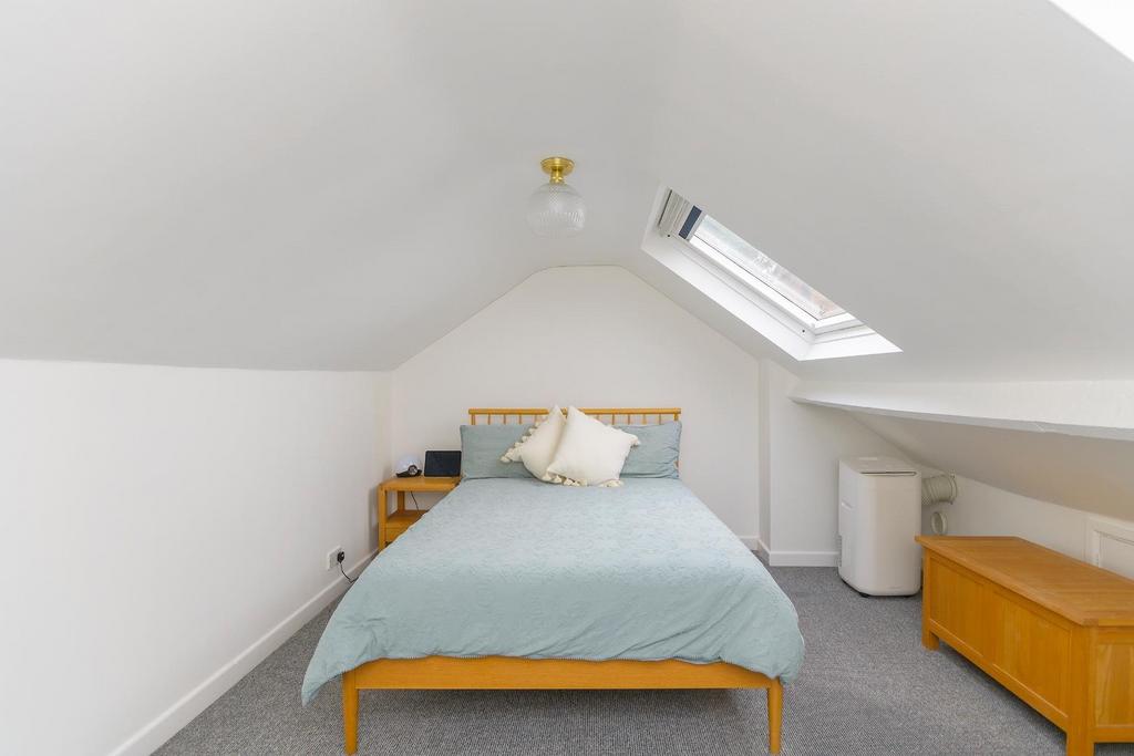 DAORMAHGNIRTLA72 - Loft Room C.jpg