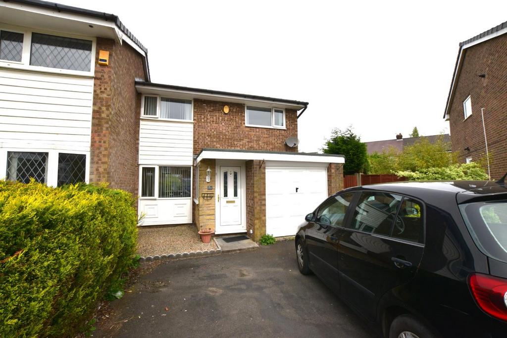 Clifton Road, Brierfield 3 bed semidetached house £1,100 pcm (£254 pw)