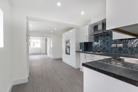 62 Addison Road, London, SE25 4LP