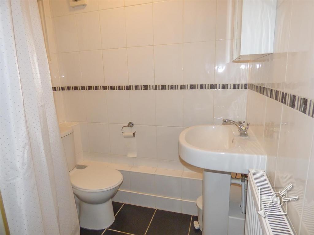 Shower room: