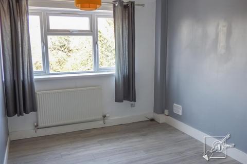 82 Fountain Walk, Northfleet, Gravesend, DA11 9LA