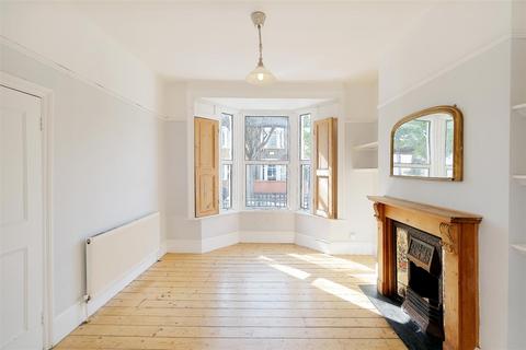 125 East Road, London, E15 3QS