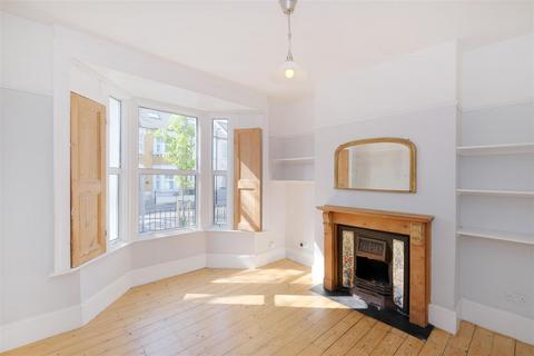 125 East Road, London, E15 3QS
