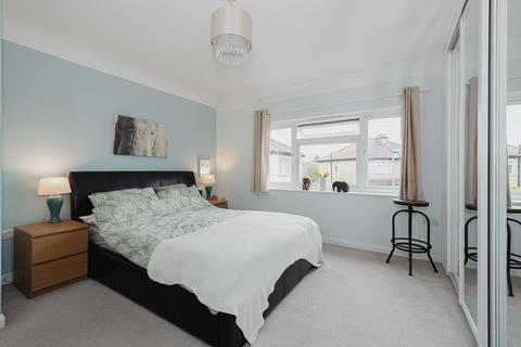 27 Worthfield Close, Epsom, KT19 9RF