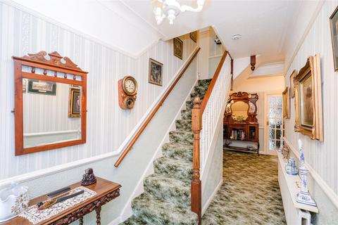 11 Woodberry Way, London, E4 7DY
