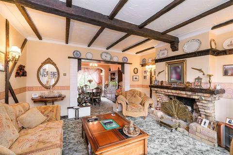 11 Woodberry Way, London, E4 7DY